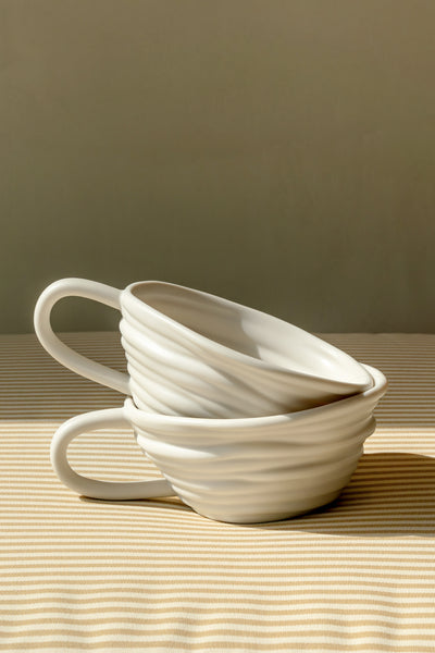 Silk mug with handle